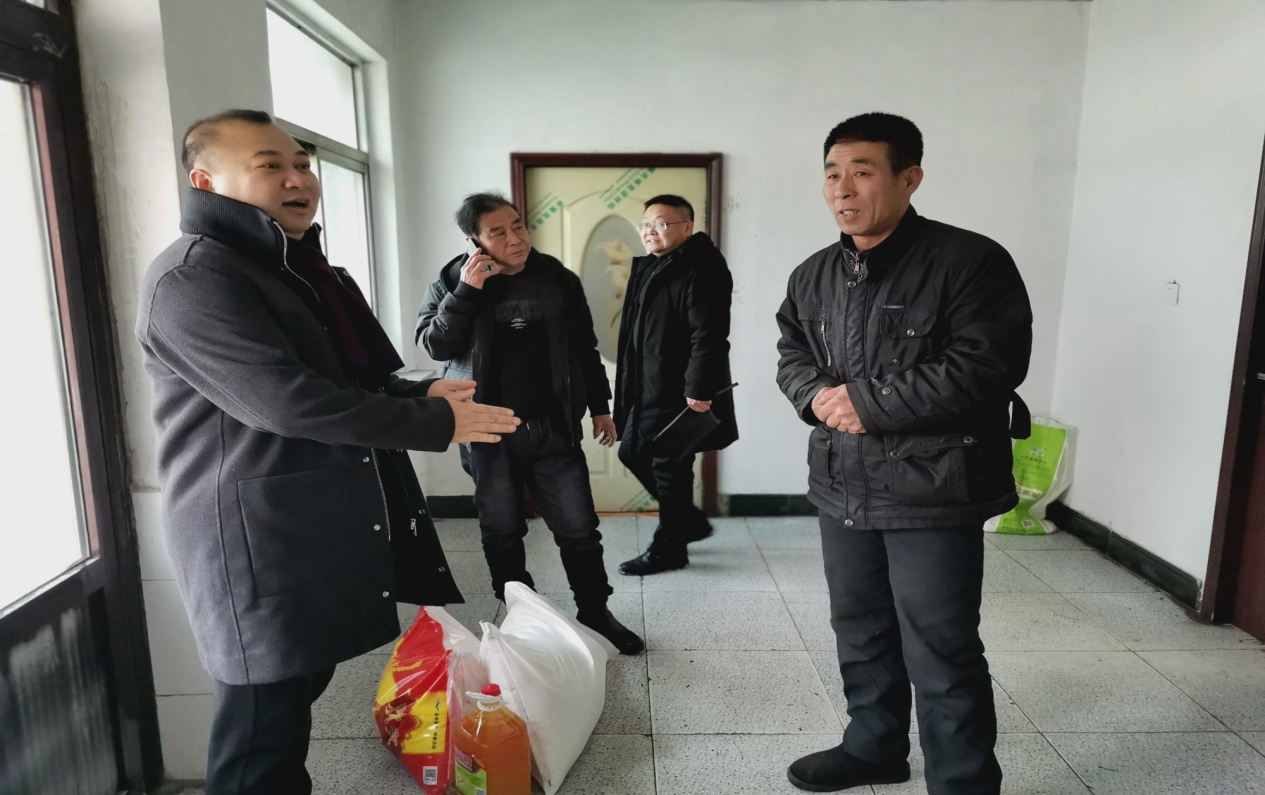 040cec3d299c4ae890b42b1db356f5a2.Jpeg
