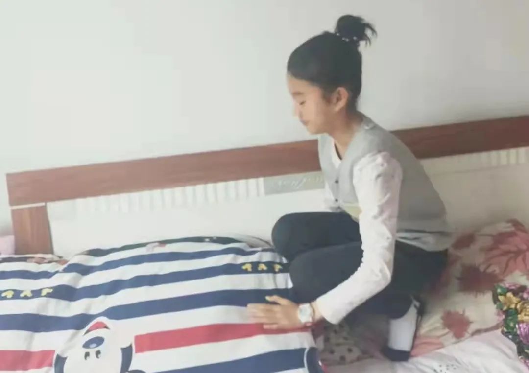 557d4aa6f0c04c919a53deb2c6127fa4.Jpeg